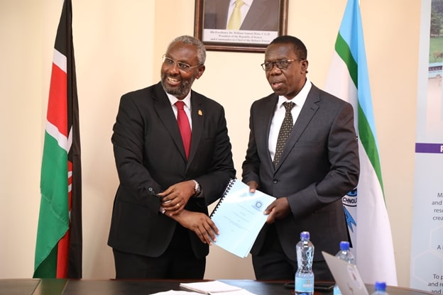 MMUST UON Vice Chancellors exchange signed collaboration agreements1